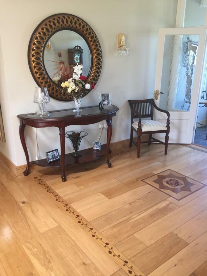 Flushing Meadows Ξενοδοχείο Crossmolina Εξωτερικό φωτογραφία